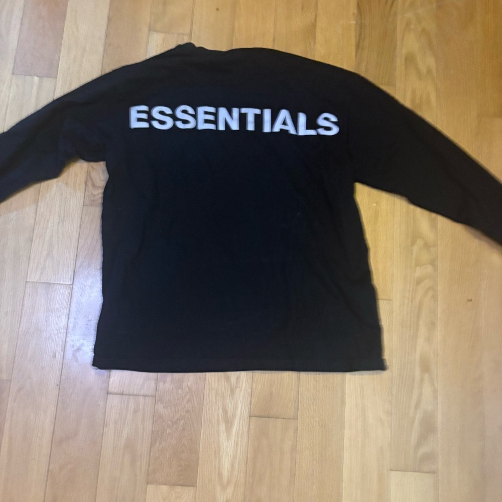 ESSENTIALS long sleeve shirt